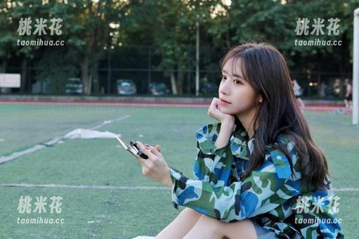 Hana Bunny 探索Hana Bunny黑色写真:时尚图包免费下载,尽显优雅气质
